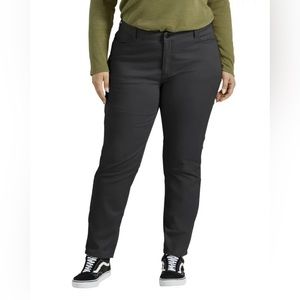 *NWT Dickies Women's Plus Perfectly Slimming Skinny Black Pant US 18 Reg
